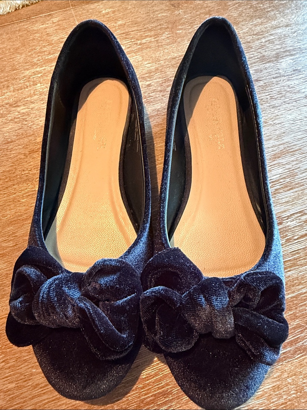 Velvet Bow Ballet Flats - black